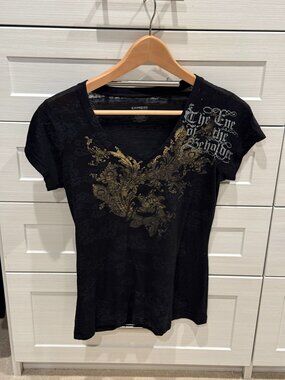 Express Black Graphic V-Neck Tee Size S Eye of the Beholder